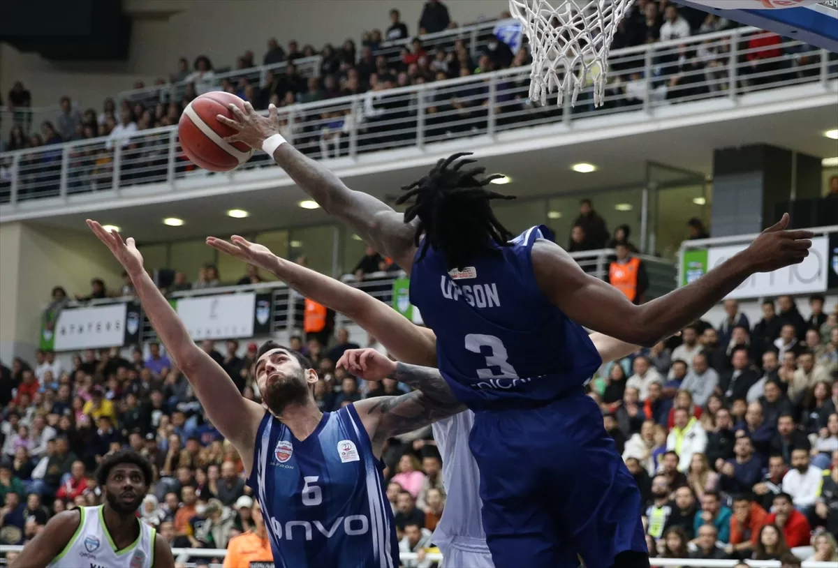 Merkezefendi Belediyesi Denizli Basket x Buyukcekmece Basquetebol