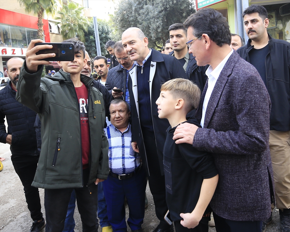 İçişleri Bakanı Süleyman Soylu, Kumluca'da incelemelerde bulundu