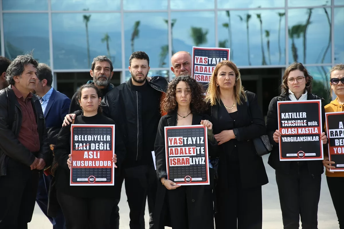 Hatay'da MCG Towers'ın depremde yıkılmasıyla ilgili 13 sanık hakim karşısında