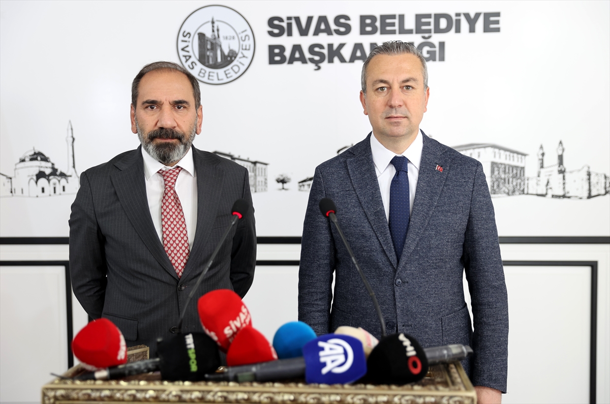 Sivasspor Kulübü Başkanı Otyakmaz'dan TFF Başkan adaylığı açıklaması: