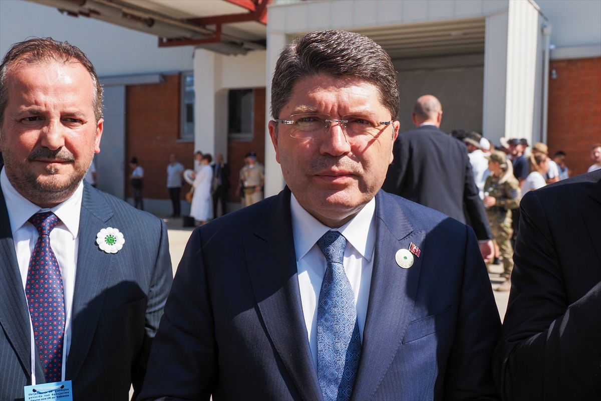 Adalet Bakanı Tunç'tan “Srebrenitsa'daki soykırımı unutmayacağız” mesajı: