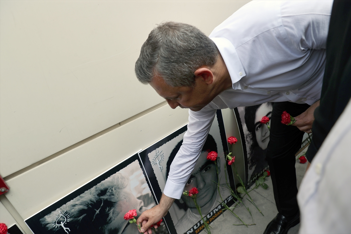 CHP Genel Başkanı Özel, Sivas olaylarında hayatını kaybedenler için düzenlenen anmada konuştu: