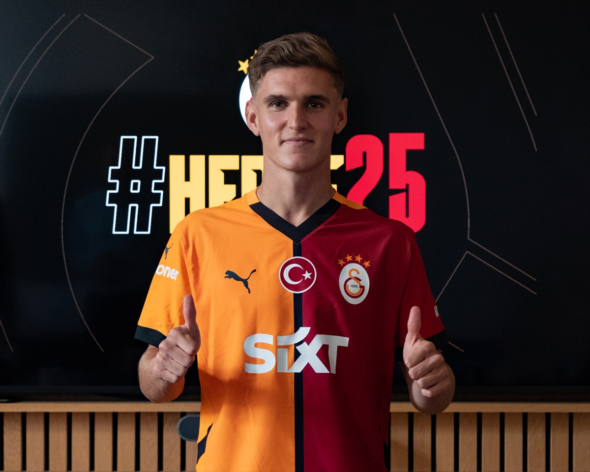 Galatasaray, Elias Jelert ile 5 yıllık sözleşme imzaladı