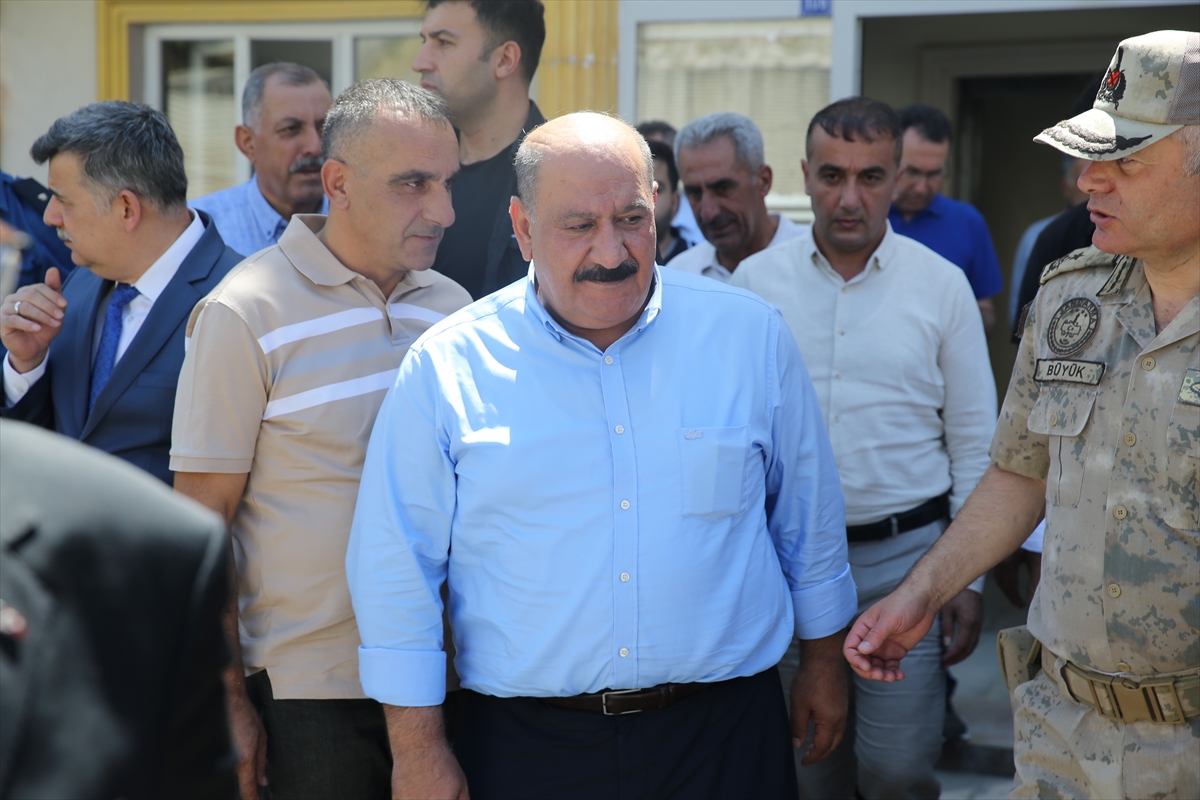 Siirt'in Baykan Belediye Başkanı Erdem'in evinin bulunduğu bölgede silahla ateş açıldı