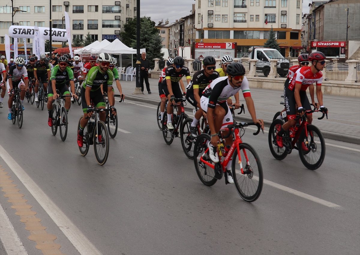 Sivas'ta Grand Prix Yıldızdağı Yol ve Dağ Bisikleti Yarışları başladı