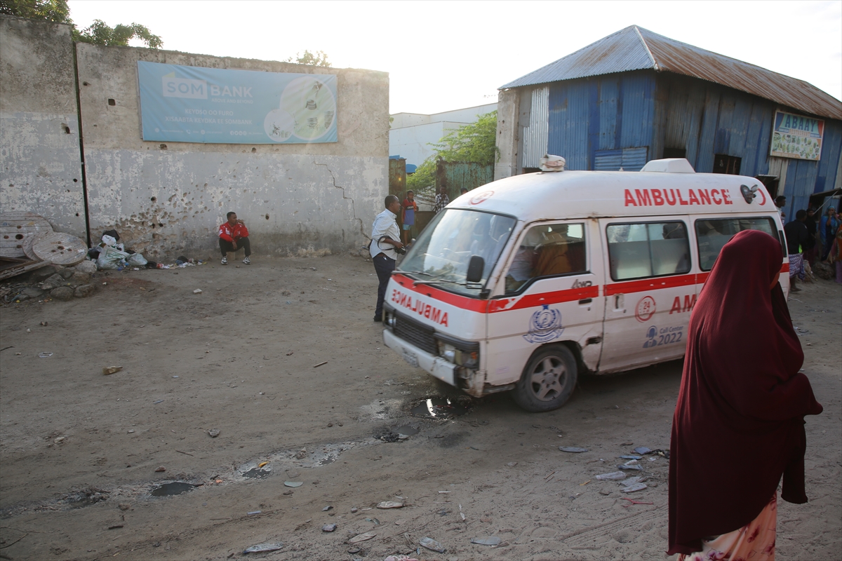 Somali'de bir plaj ve otele düzenlenen saldırıda 32 kişi öldü