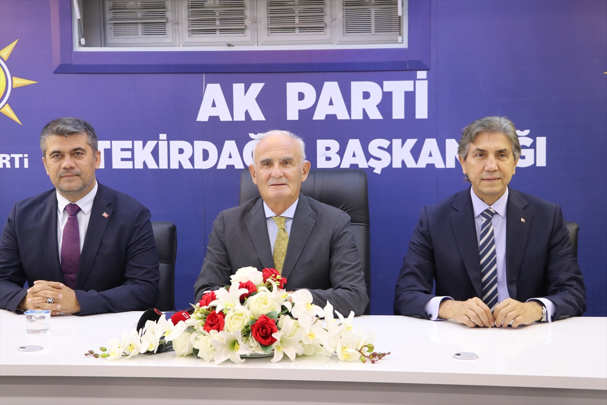 AK Parti Genel Başkan Yardımcısı Yılmaz, Tekirdağ'da partililerle buluştu: