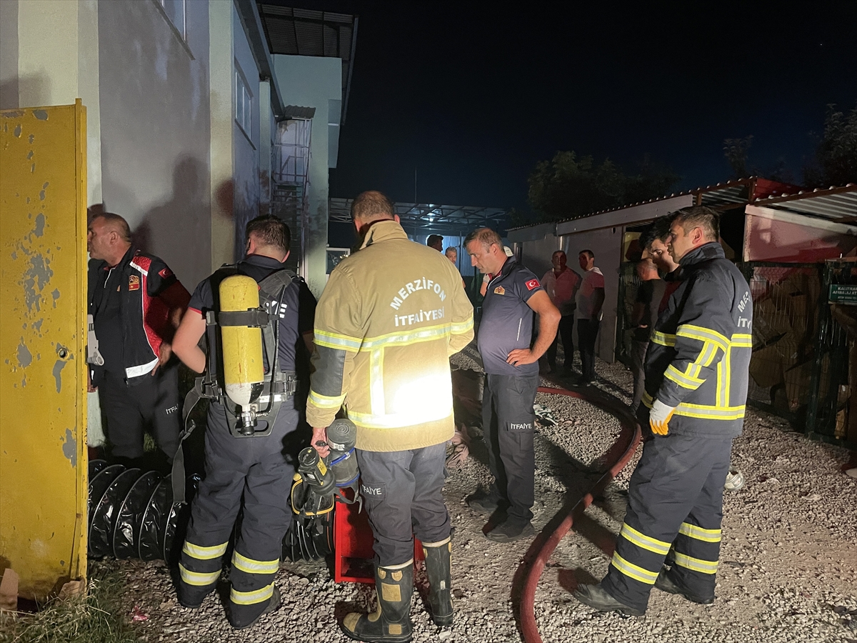 Amasya’da tekstil fabrikasında çıkan yangın söndürüldü