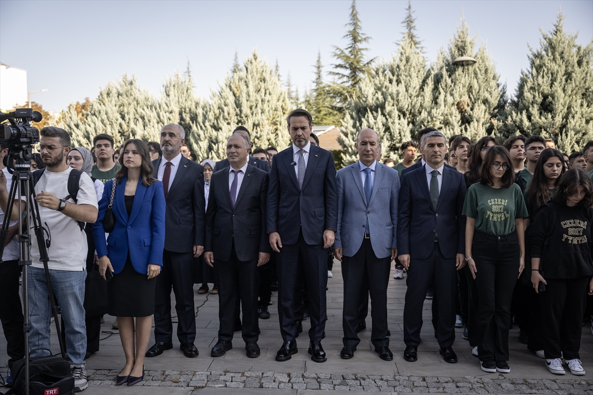 Bakan Bayraktar, Cezeri Yeşil Teknoloji Mesleki ve Teknik Anadolu Lisesi'nde konuştu: