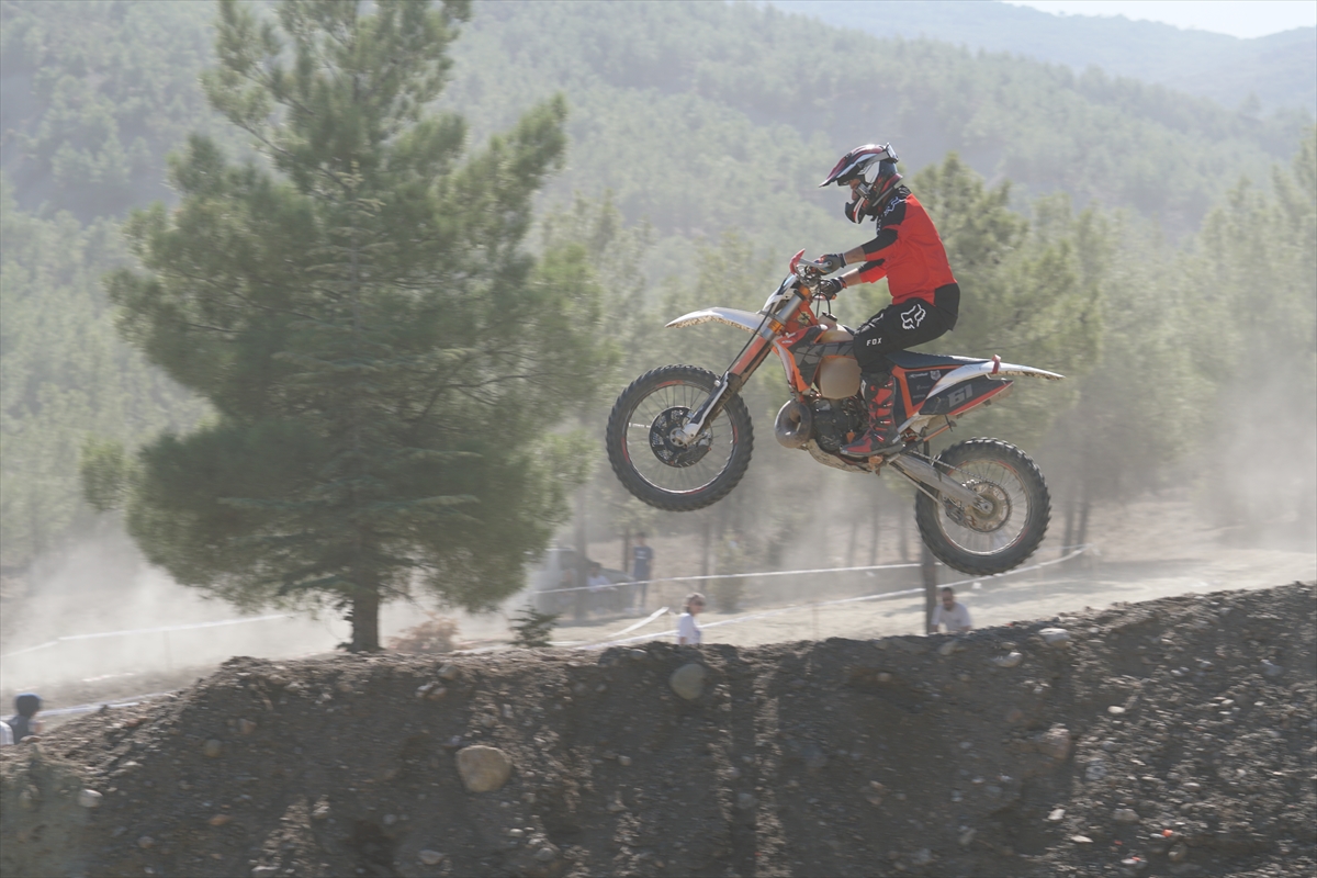 Çorum'da Enduro Motosiklet Yarışları yapıldı