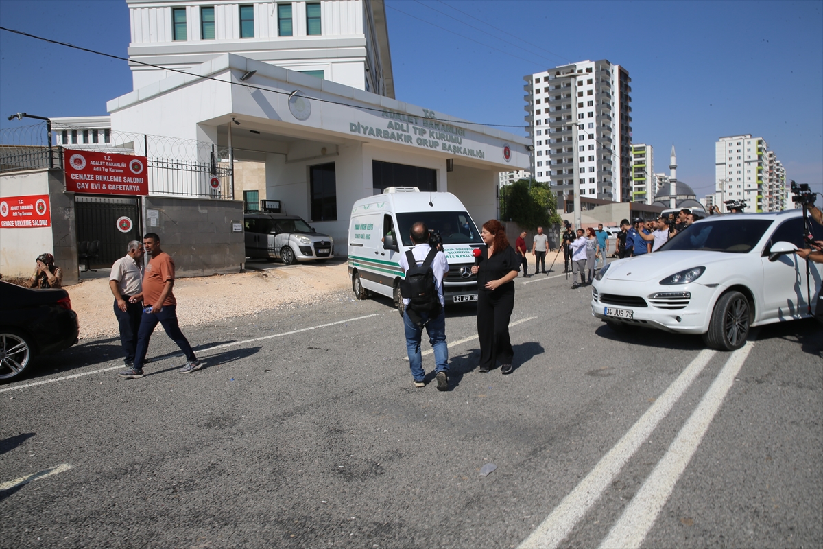 Diyarbakır'da ölü bulunan Narin Güran'ın cenazesi yakınlarına teslim edildi