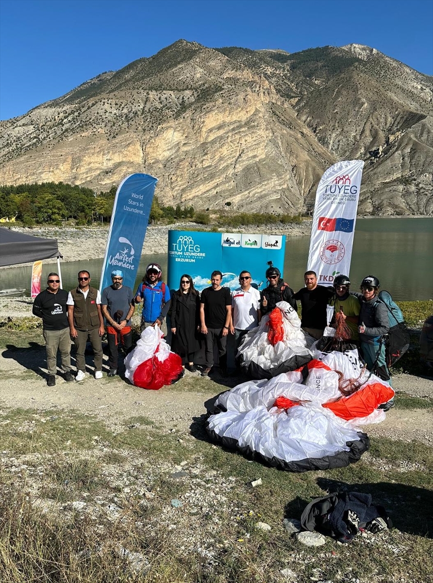 Erzurum'da hava sporları festivali ekstrem sporcularının gösterileriyle başladı