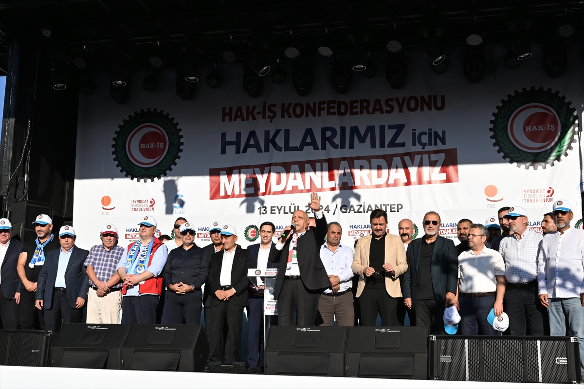 HAK-İŞ Genel Başkanı Arslan, Gaziantep'te “Halklarımız İçin Meydanlardayız” mitinginde konuştu: