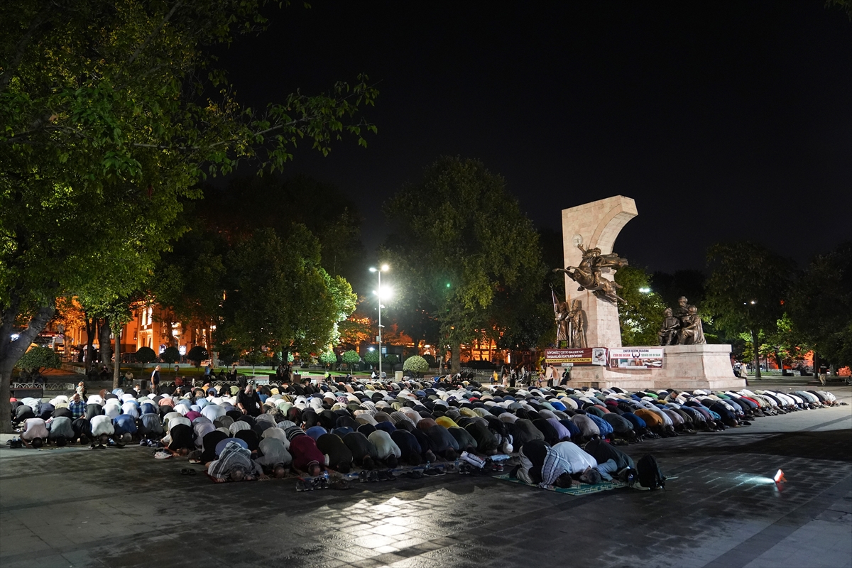 İstanbul'da Filistinliler için dua edildi