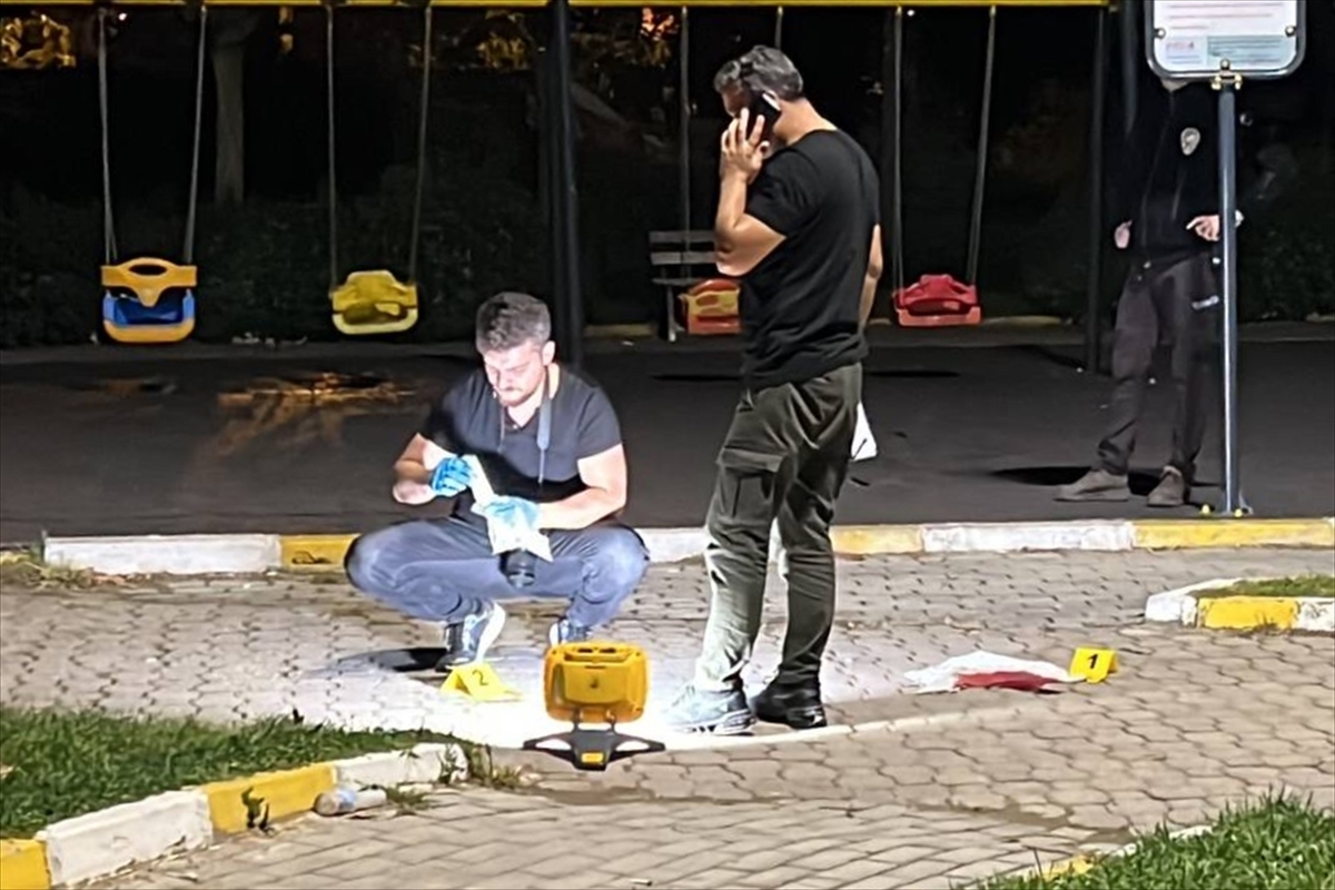 Kocaeli'de silahlı kavgada 2 kişi yaralandı