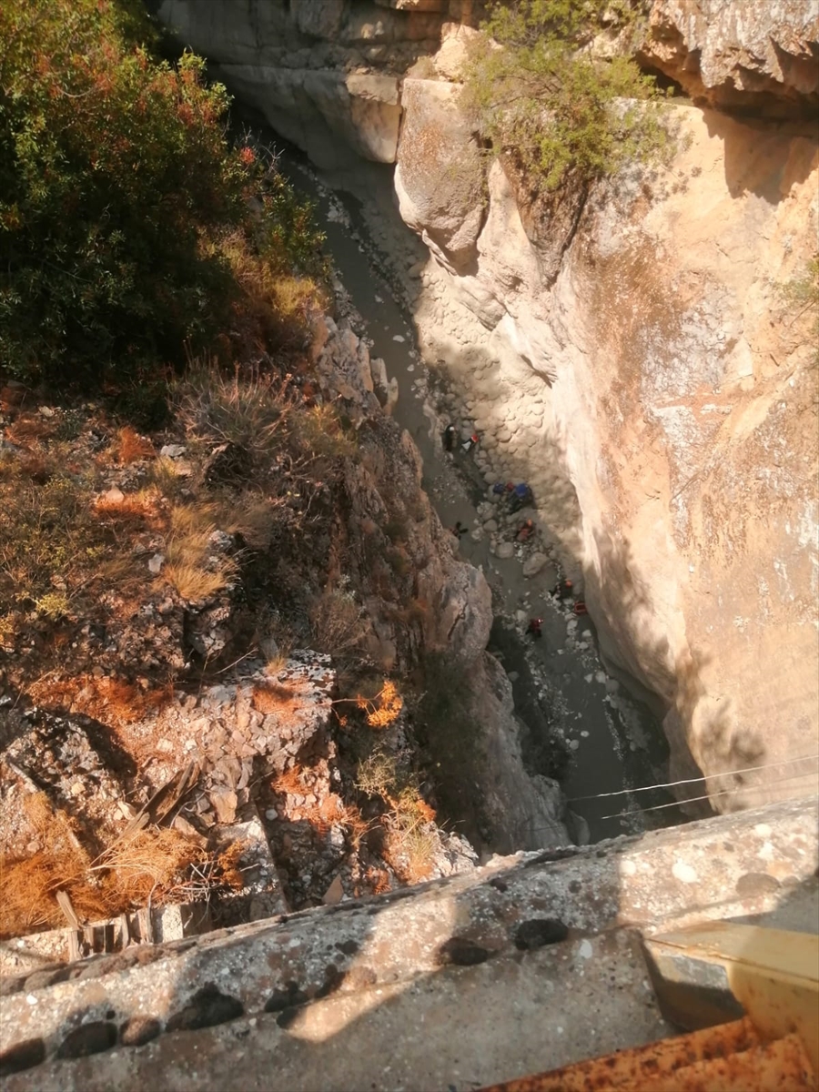 Muğla'daki Saklıkent Kanyonu'nda mahsur kalan kişi kurtarıldı