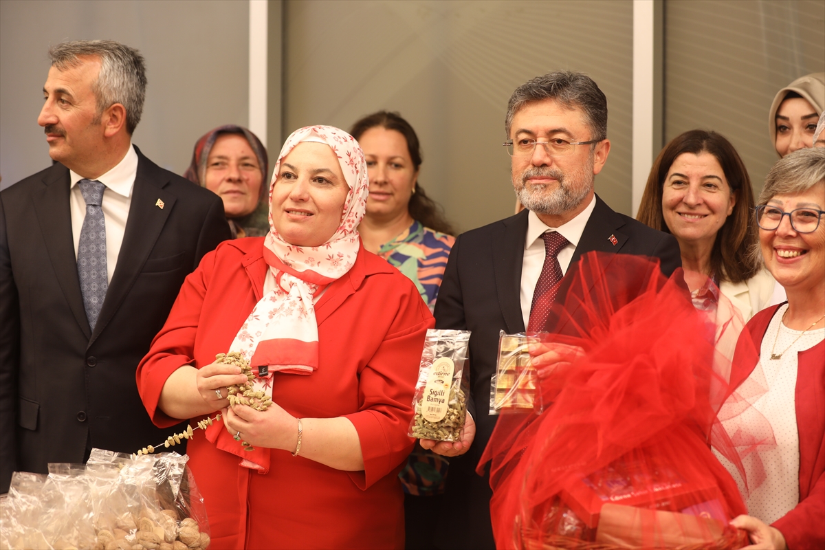 Tarım ve Orman Bakanı Yumaklı, Edirne'deki Çakmak Barajı'nda incelemede bulundu