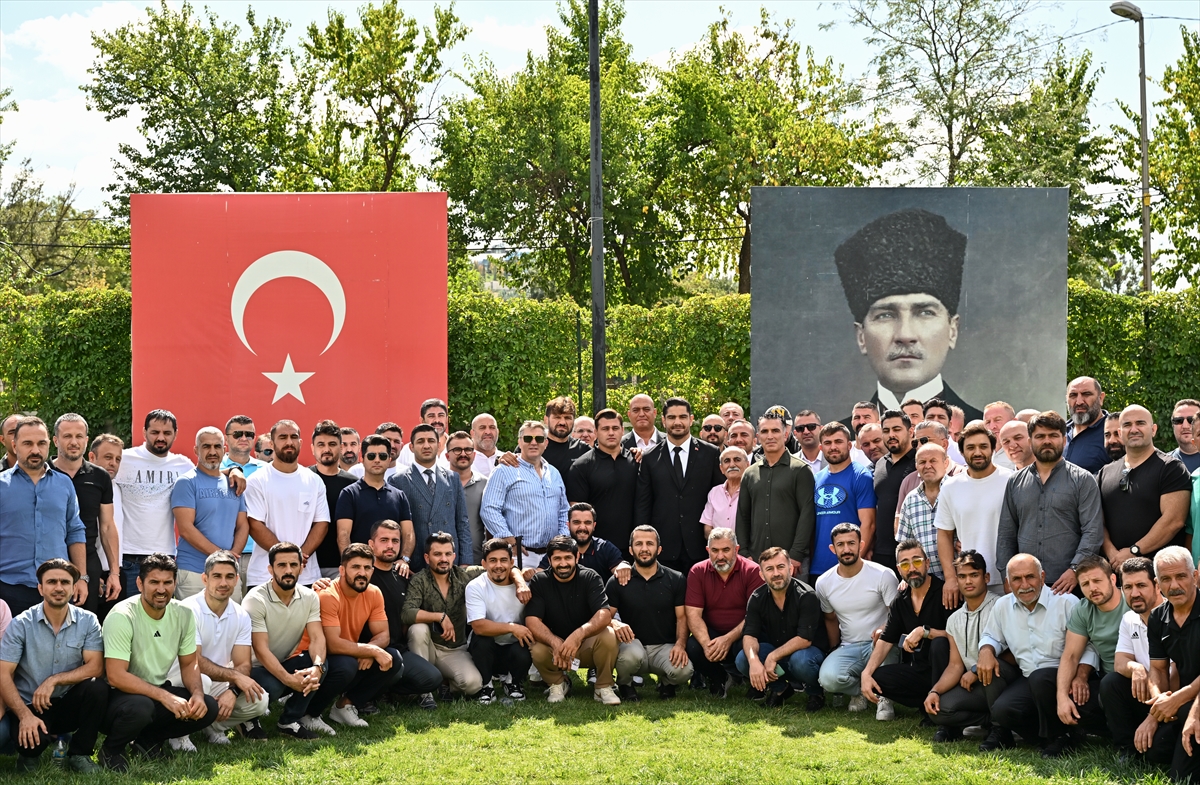 Türkiye Güreş Federasyonu başkan adayı Taha Akgül, projelerini açıkladı: