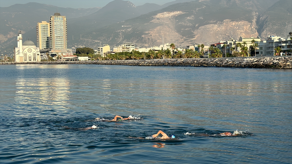 4. İskenderun Körfezi Açık Deniz Yüzme Maratonu sona erdi