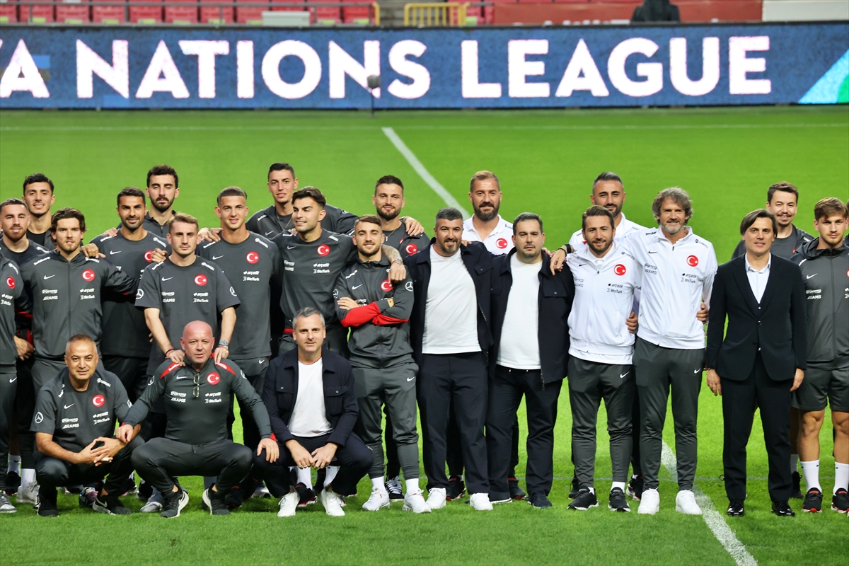 A Milli Futbol Takımı Samsun'a geldi