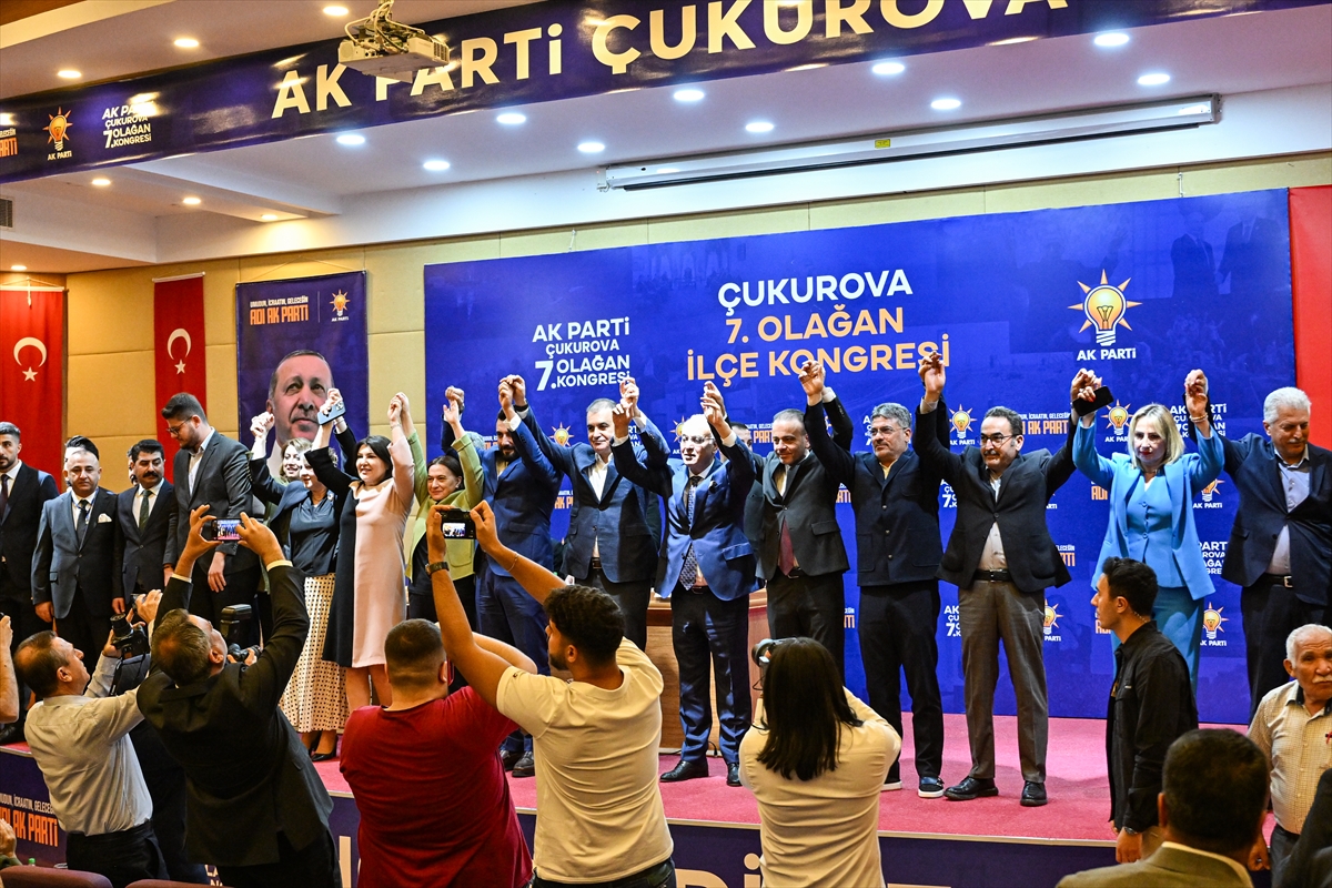 AK Parti Sözcüsü Çelik, Adana'da partisinin ilçe kongresinde konuştu: