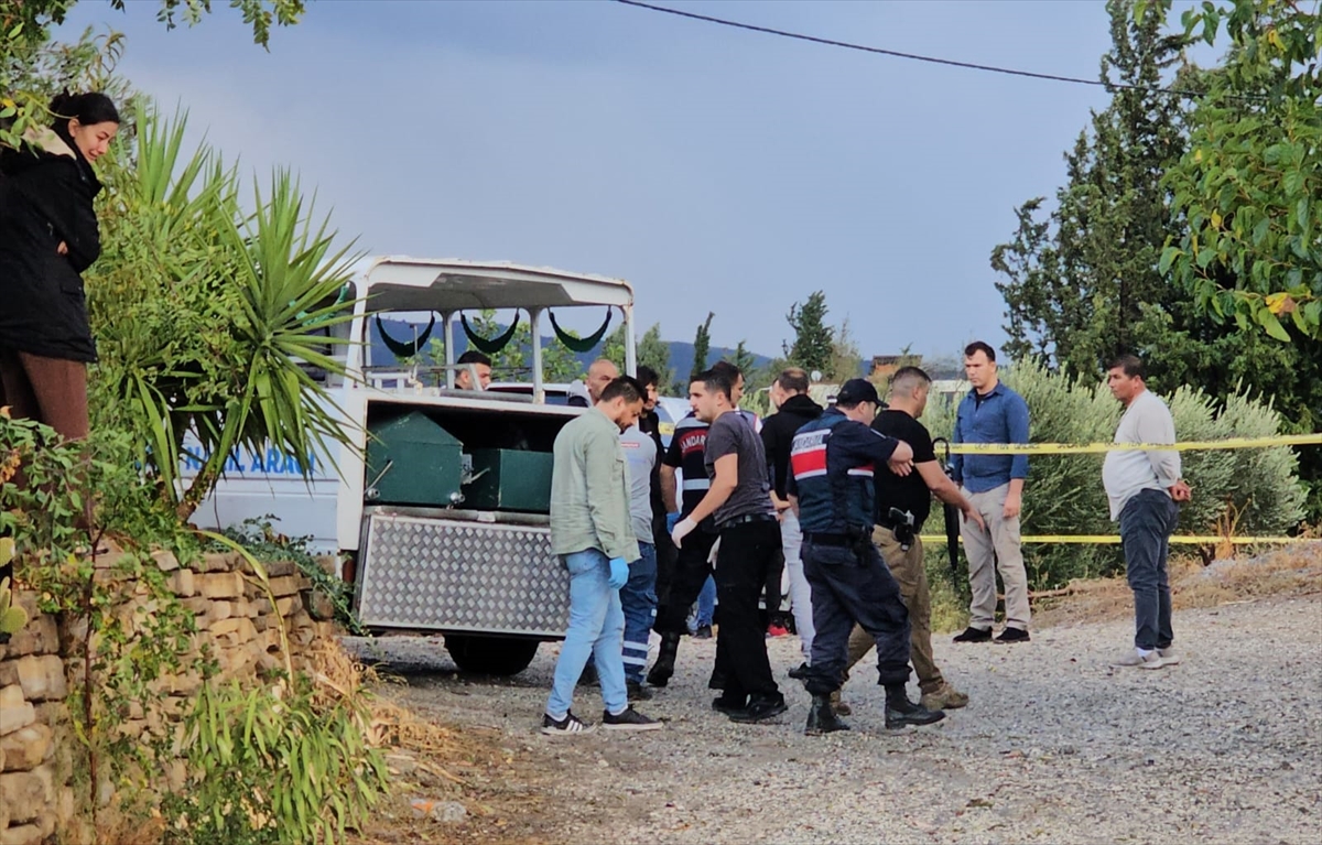 Antalya'da tartıştığı eşini av tüfeğiyle öldüren kişi intihar etti