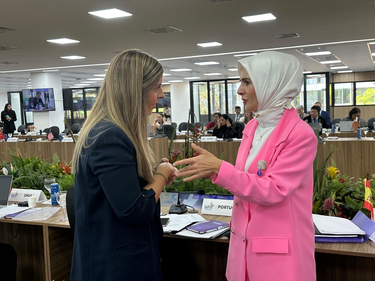 Bakan Göktaş, Portekiz ve Brezilyalı mevkidaşları ile görüştü