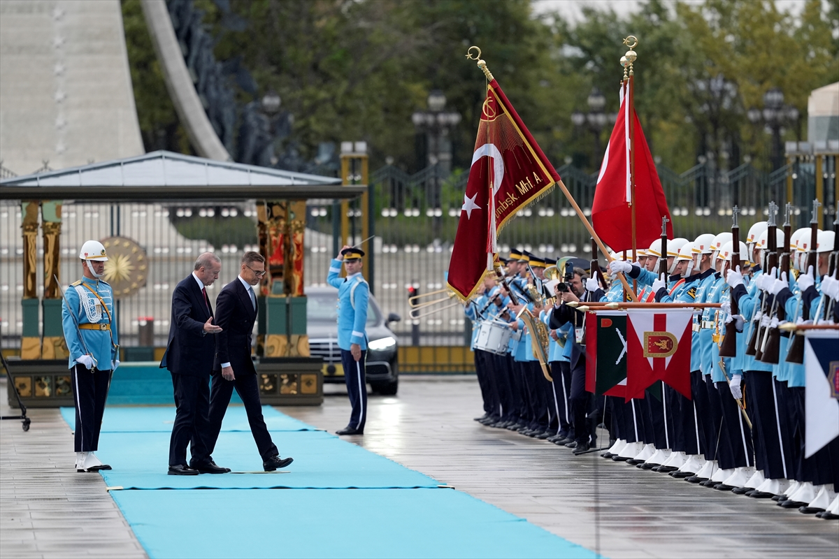 Cumhurbaşkanı Erdoğan, Finlandiya Cumhurbaşkanı Stubb'u resmi törenle karşıladı