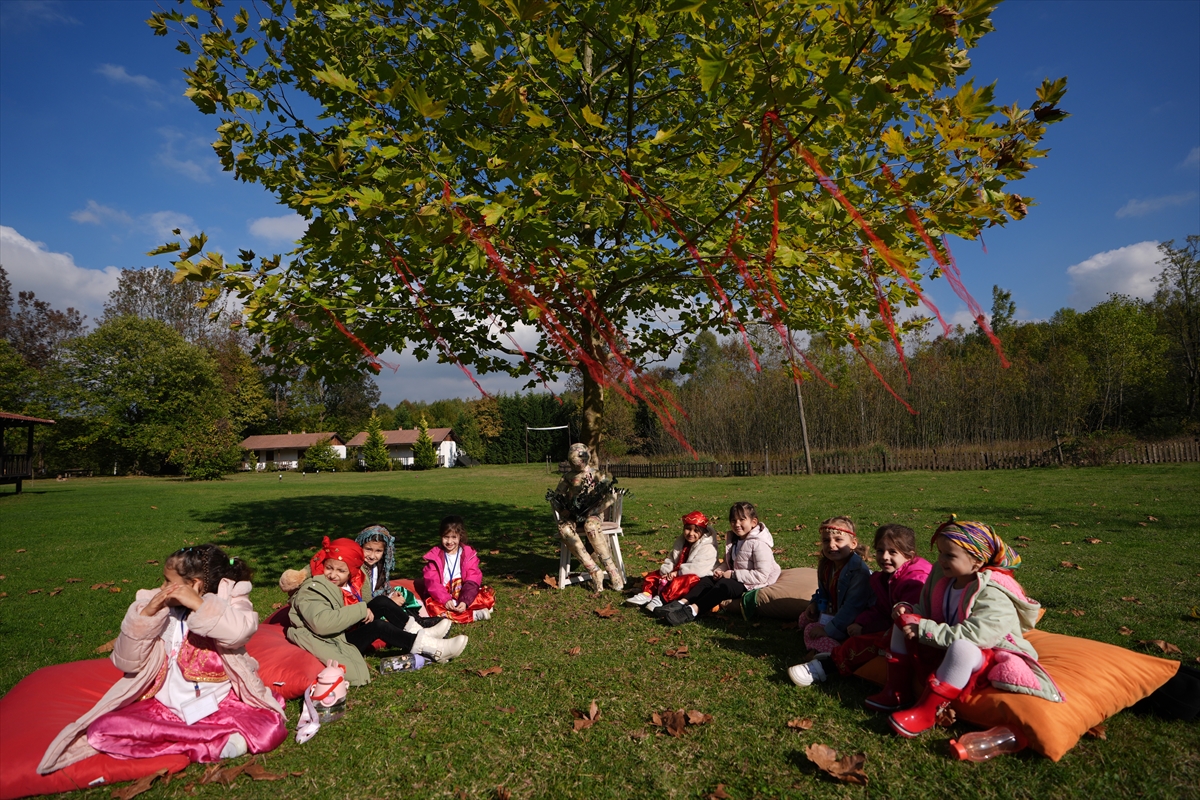 Düzce'de çocuklar kültürel değerleri yaşayarak ve eğlenerek öğreniyor