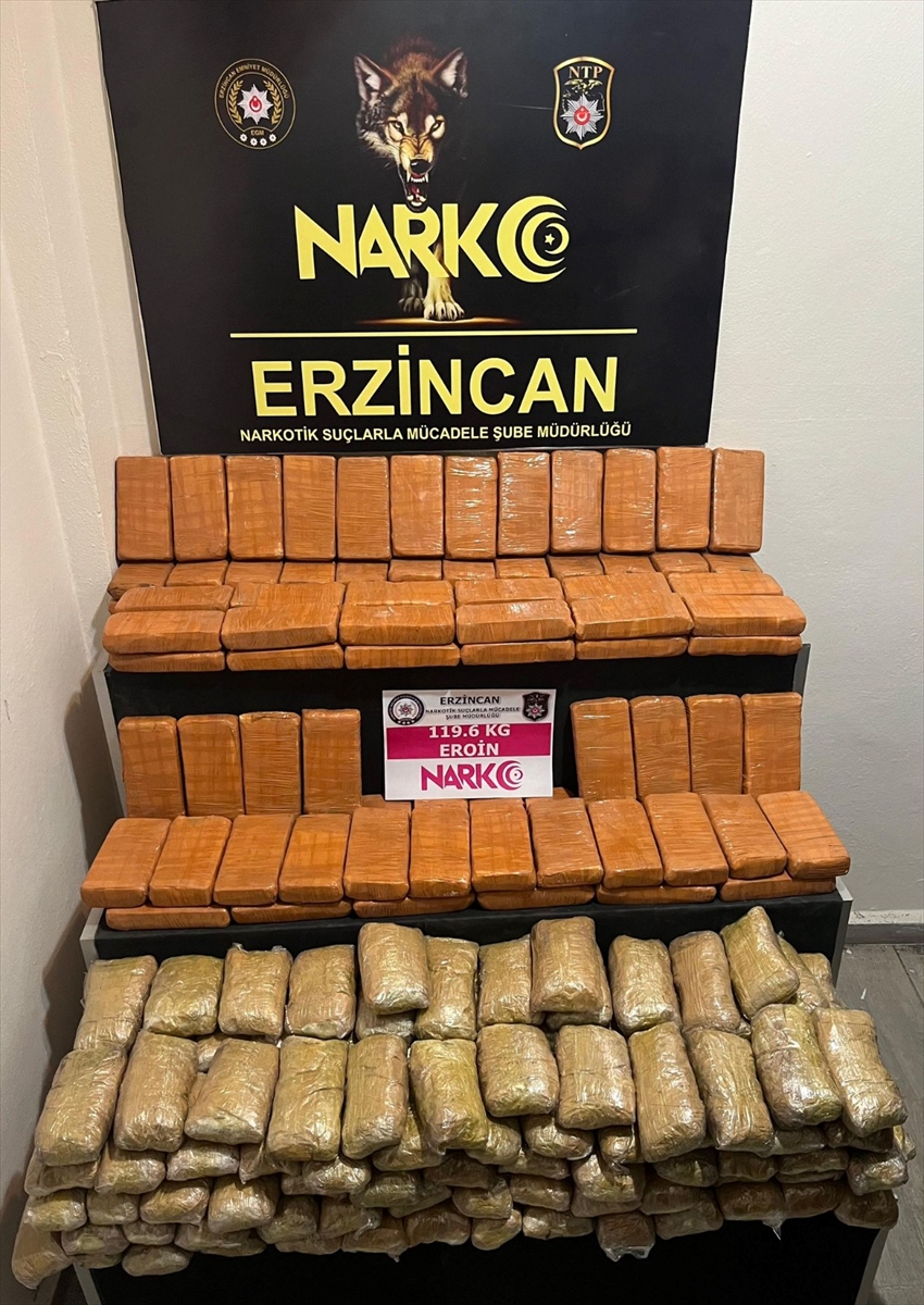 Erzincan'da bir kamyonda 119 kilo 600 gram eroin ele geçirildi