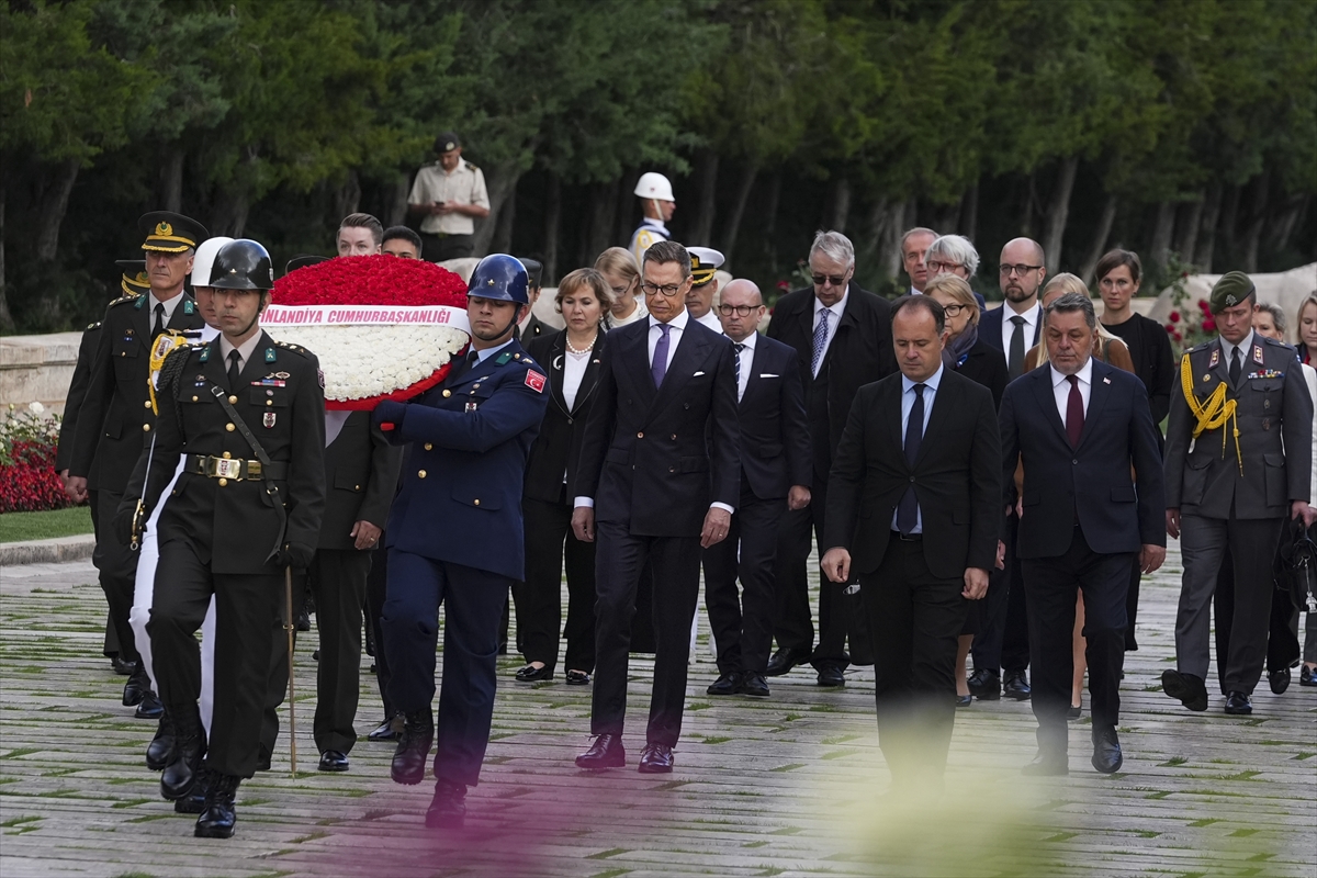 Finlandiya Cumhurbaşkanı Stubb, Anıtkabir’i ziyaret etti