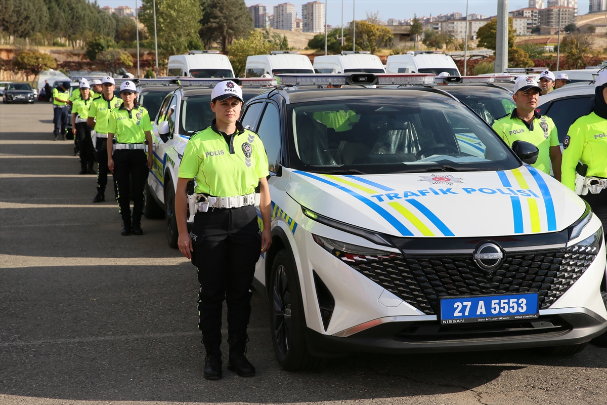 Gaziantep'te emniyet ve jandarma teşkilatının filosuna 249 araç eklendi