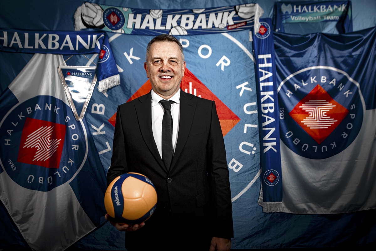 Halkbank Erkek Voleybol Takımı lige galibiyetle başlamak istiyor