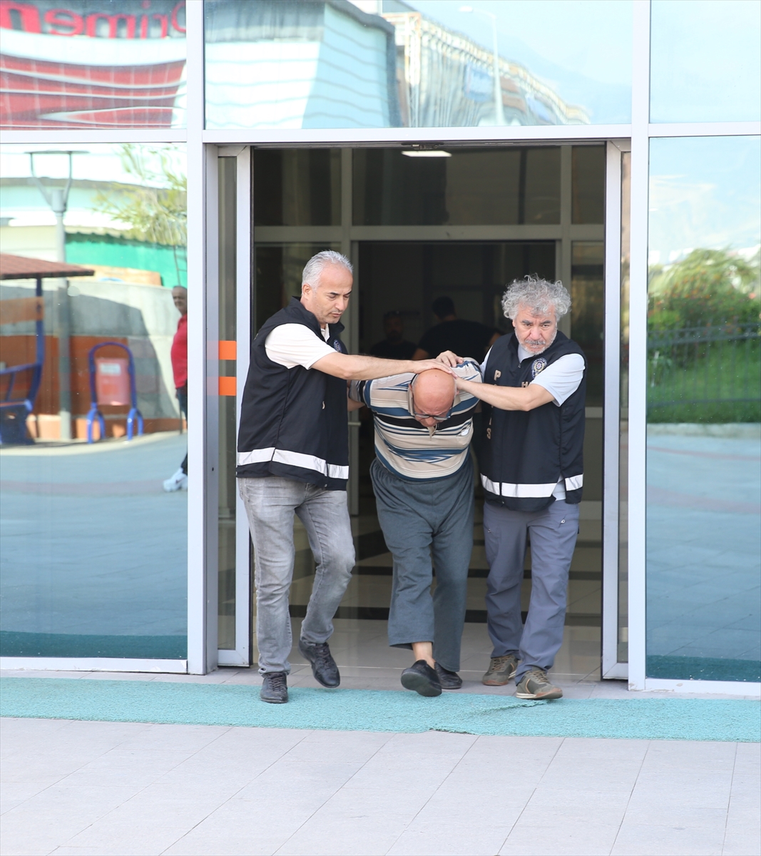 Hatay'da eşini tüfekle öldüren zanlı tutuklandı