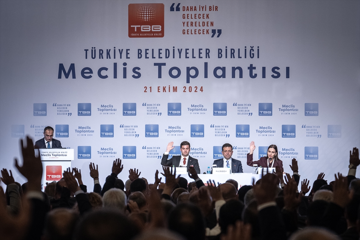 İmamoğlu, Türkiye Belediyeler Birliği Ekim Meclis Toplantısı'na katıldı: