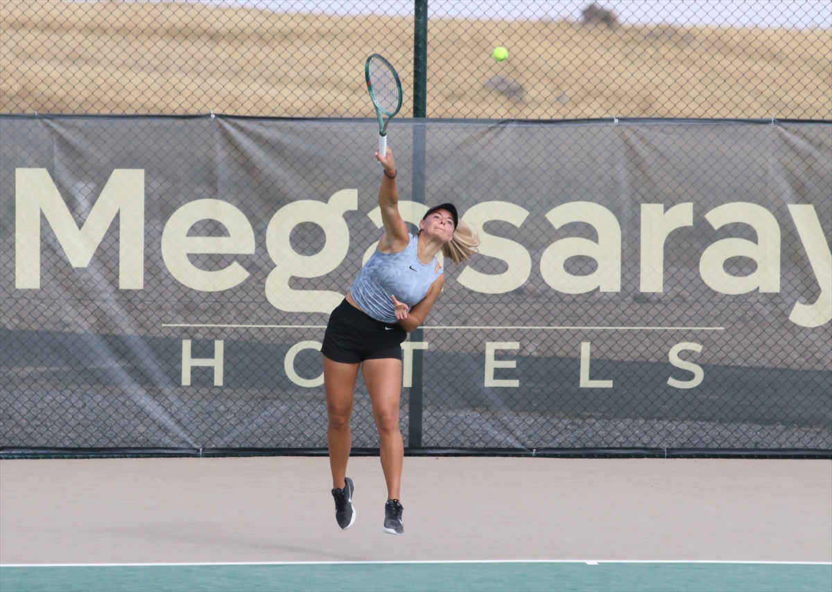 ITF Uluslararası Tenis Turnuvası Erciyes'te başladı