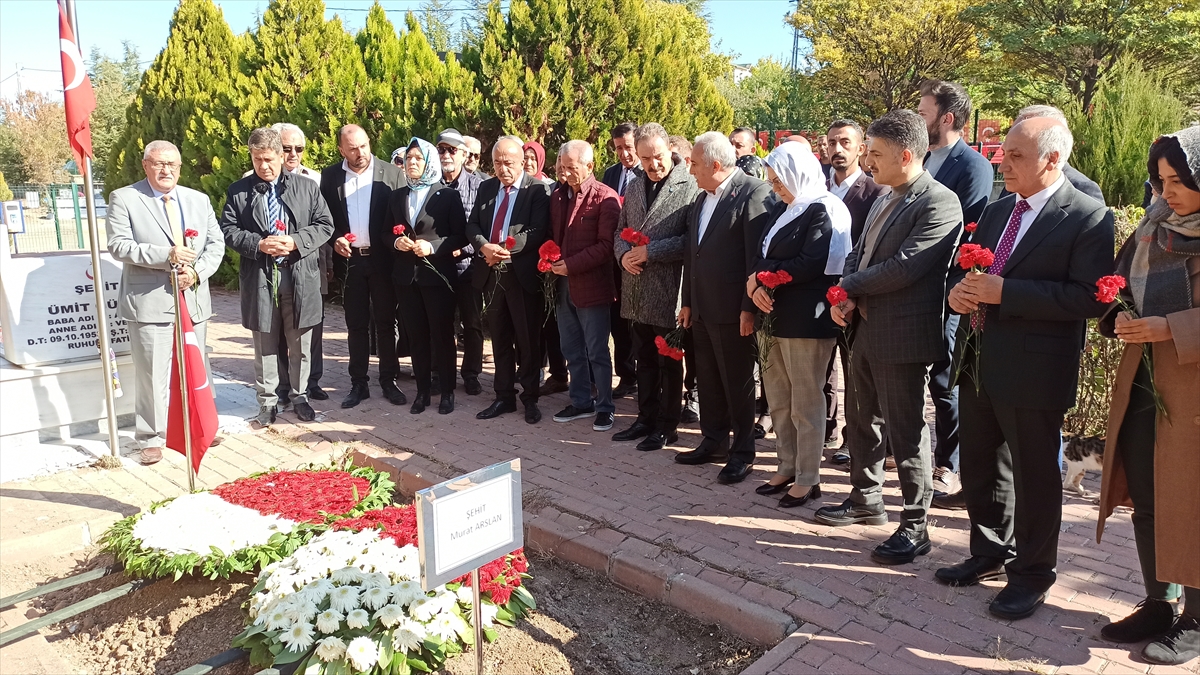 İYİ Partili Ofluoğlu'ndan şehit Murat Arslan'ın ailesine taziye ziyareti