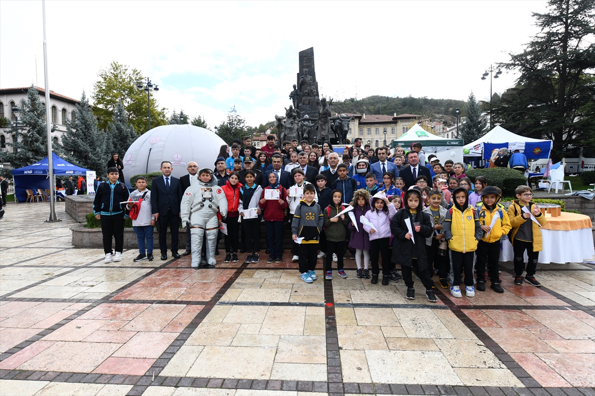 Kastamonu'da TÜBİTAK 4007 Bilim Şenliği başladı