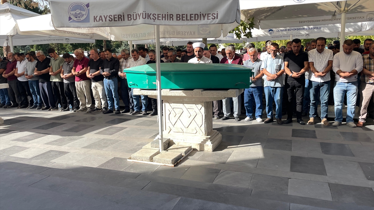 GÜNCELLEME – Kayseri'de bıçaklı kavgada 1 kişi öldü, 1 kişi yaralandı