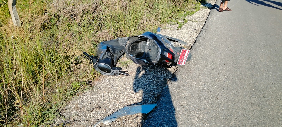 Osmaniye'de otomobille çarpışan elektrikli motosikletteki 1 kişi öldü, 1 kişi yaralandı