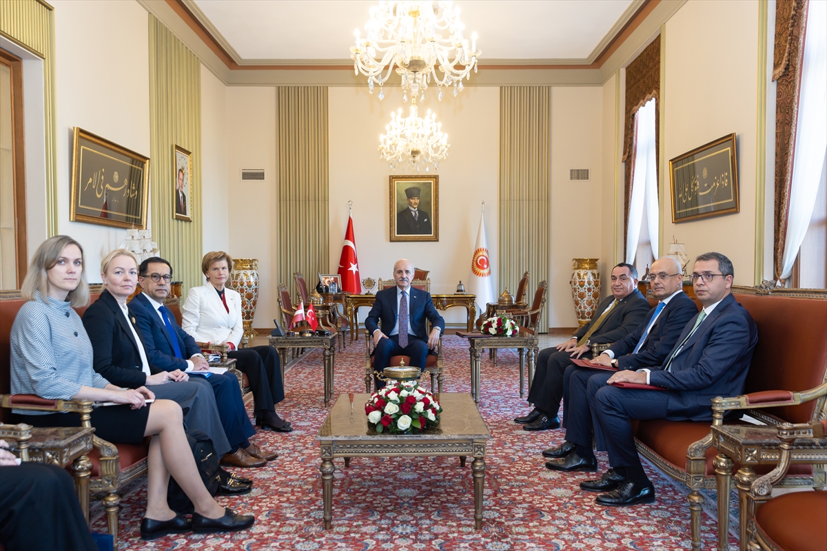 TBMM Başkanı Kurtulmuş, Letonya Dışişleri Bakanı Braze'yi kabul etti