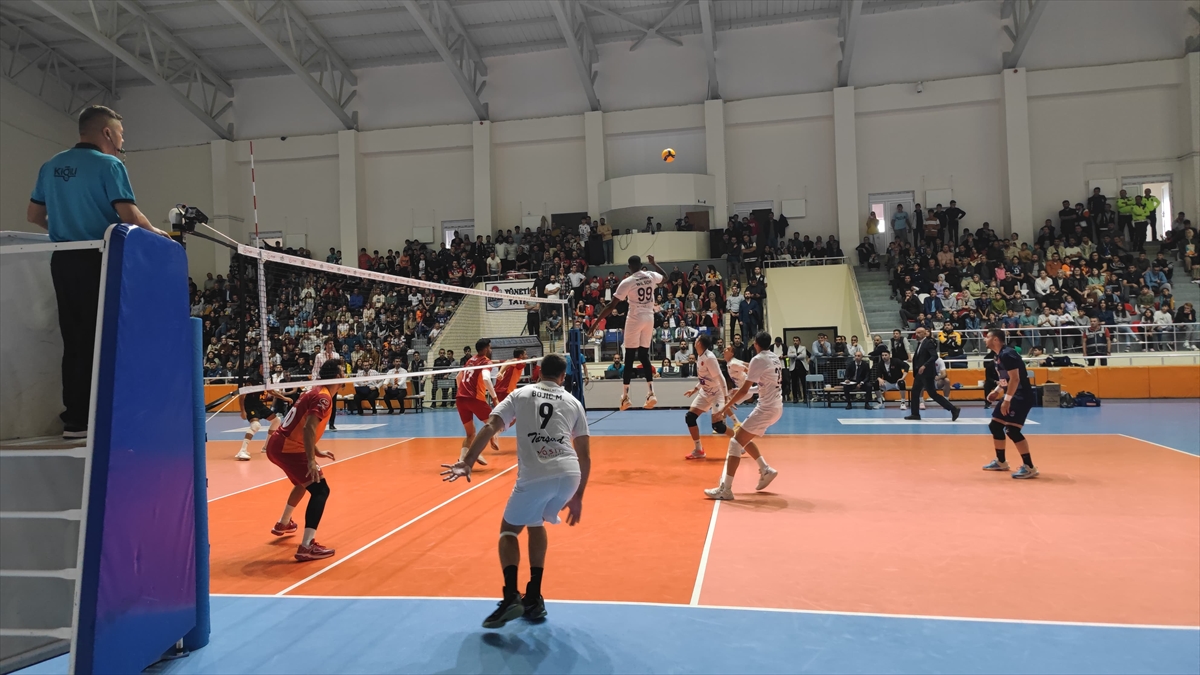 Voleybol: SMS Grup Efeler Ligi