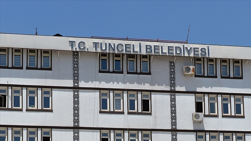 Tunceli ve Ovacık belediye belediyelerine kayyum atandı