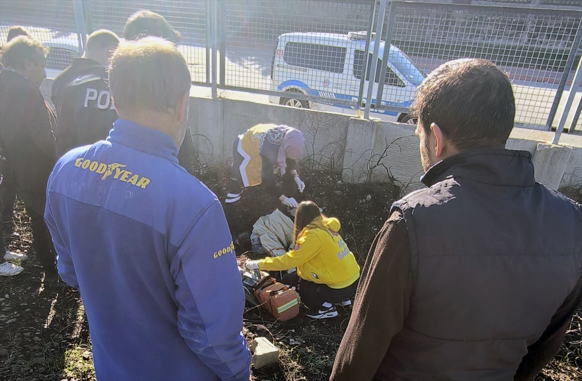 Adana'da bir kişi demir yolu kenarında ölü bulundu