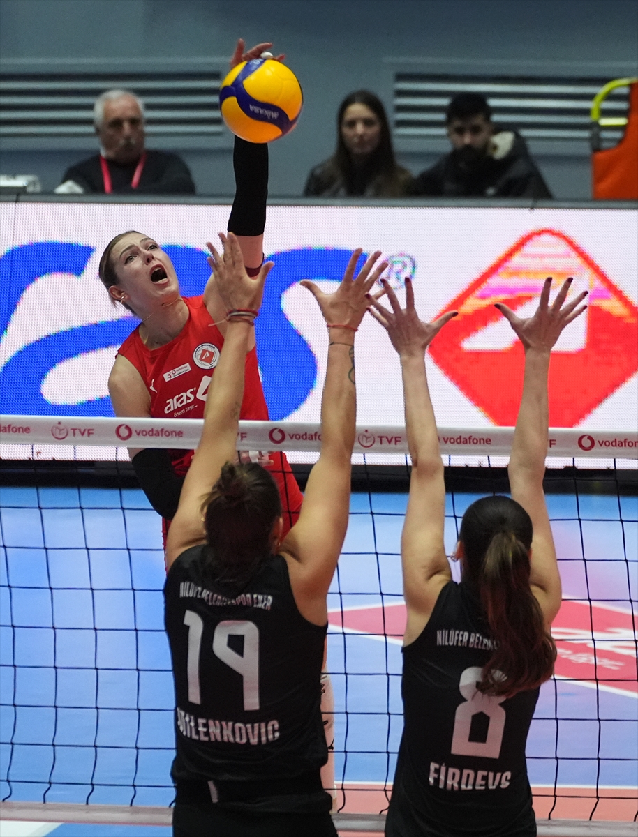 Voleybol: Vodafone Sultanlar Ligi