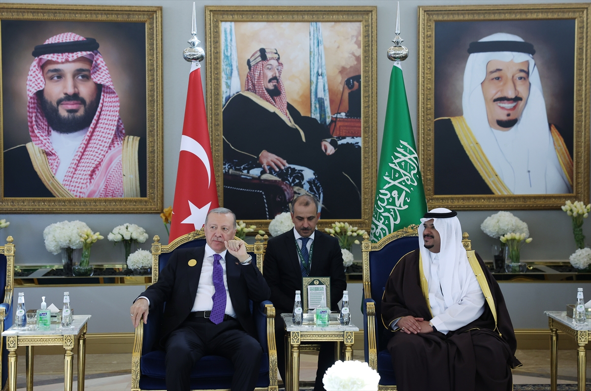 Cumhurbaşkanı Erdoğan, Suudi Arabistan'a geldi