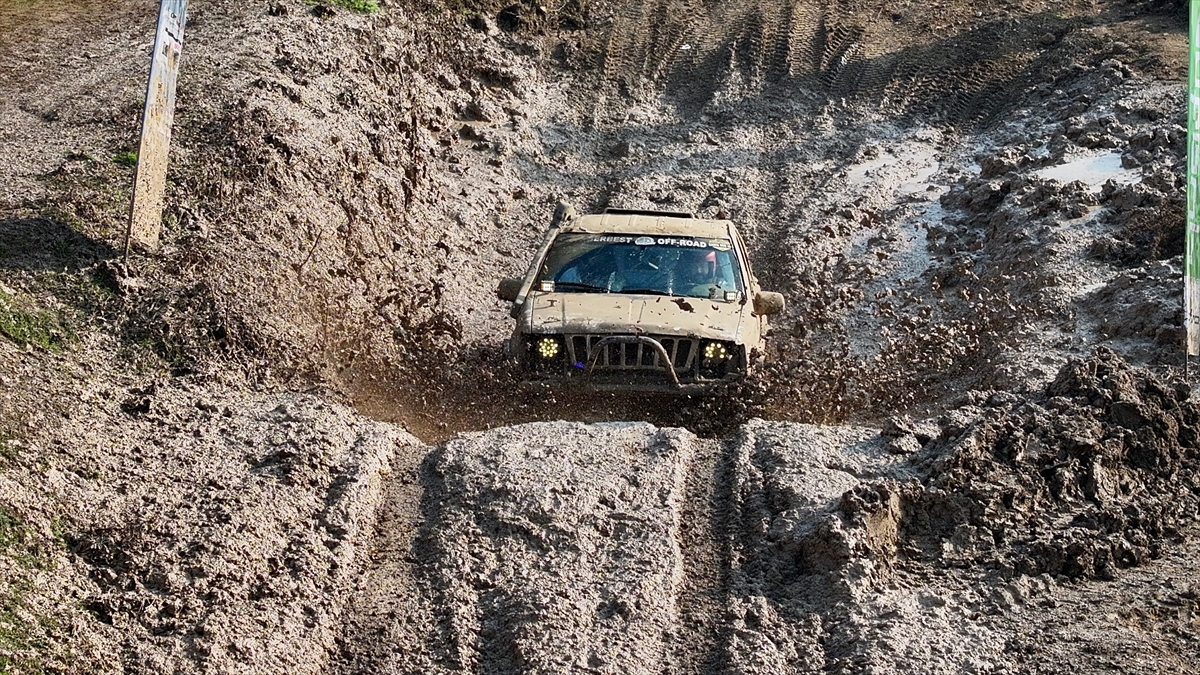 Düzce'deki 33. Geleneksel Gümüşova Off-Road Şenlikleri sona erdi