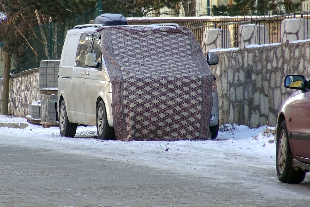 Erzurum'da termometreler sıfırın altında 18 dereceyi gösterdi