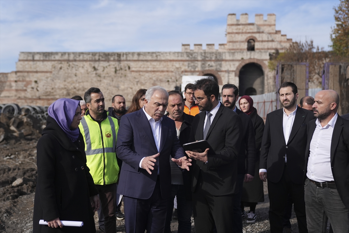 Fatih'te “Topkapı Kaleiçi Meydanı” projesinde çalışmalar başladı