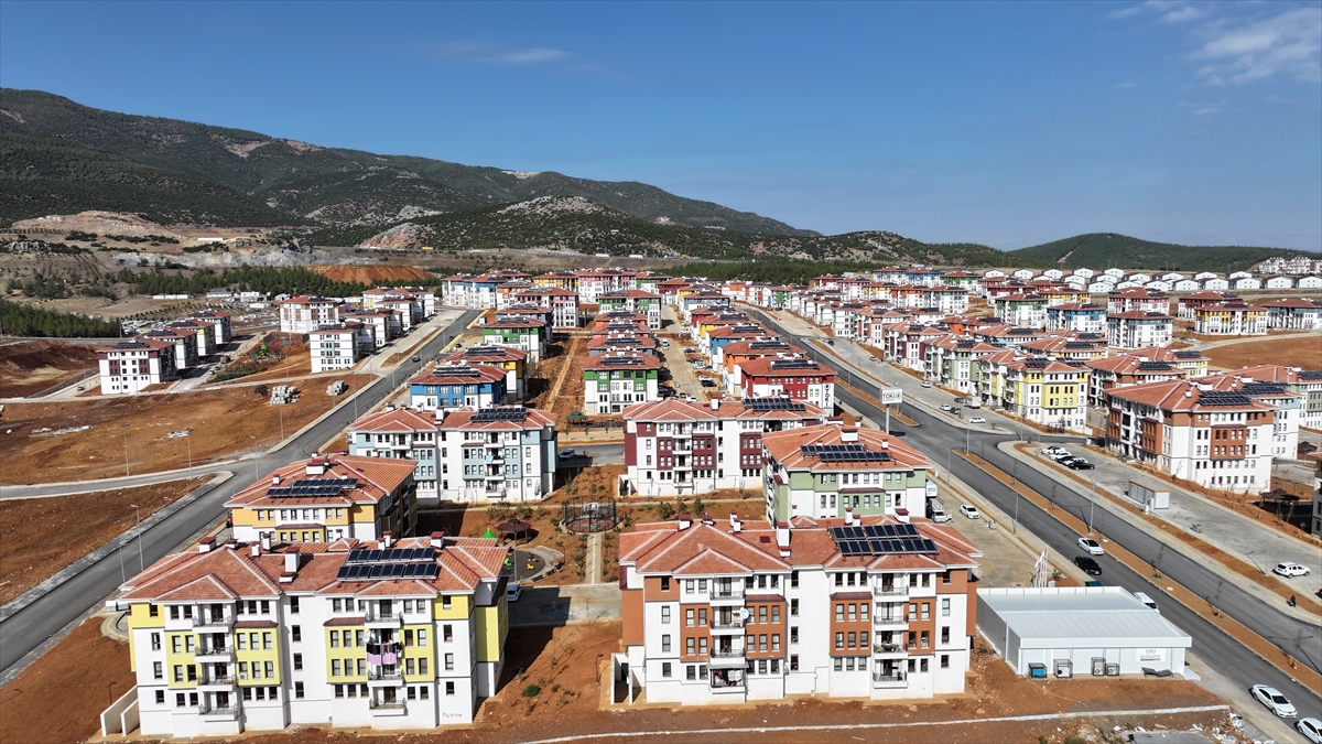 Gaziantep'te 19 binden fazla deprem konutunun anahtarı teslim edildi